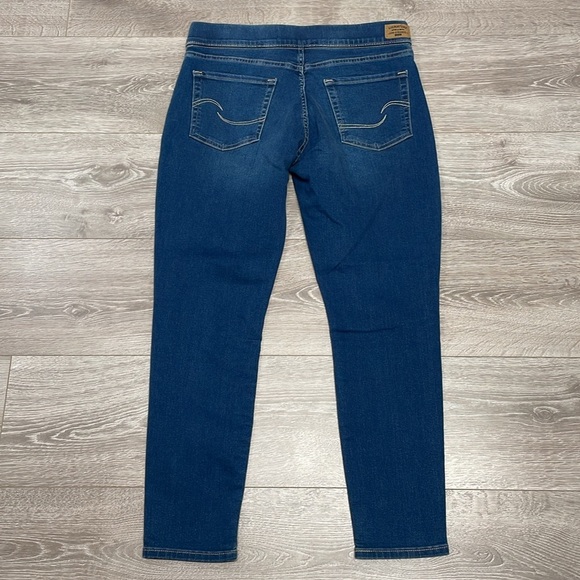 NWOT Levi Strauss Gold Signature Totally Shaping Pull On Skinny Denim Jeans 12S - Picture 15 of 16
